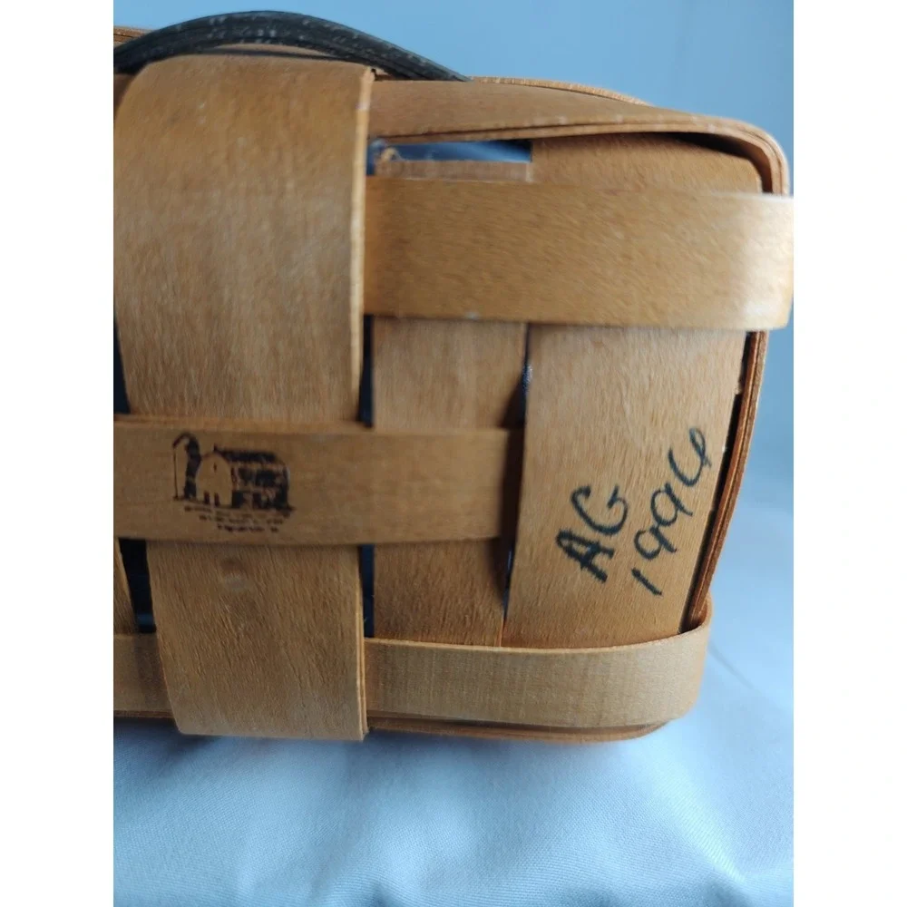 New Rare 1996 Longaberger Heartland Medium Key Basket w/ Denim Liner & Protector